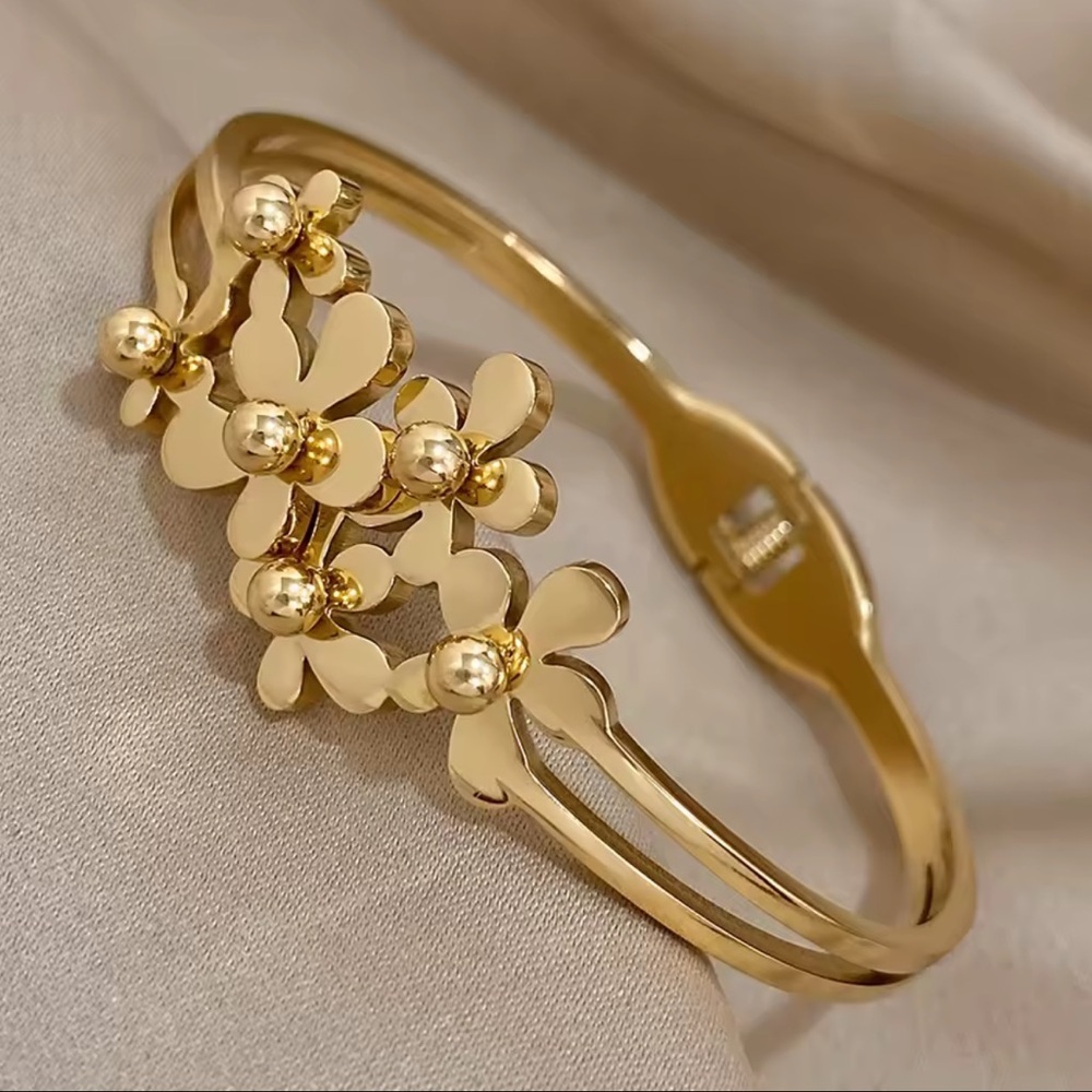 Golden Floral Bangle Bracelet